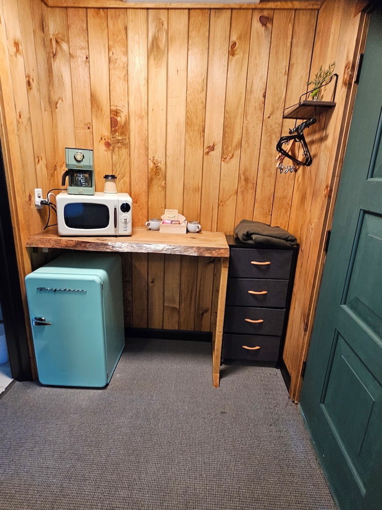 The Springs Motel - photo 15