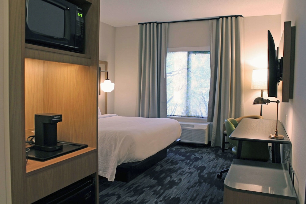 Fairfield Inn & Suites by Marriott St. Louis South - photo 14