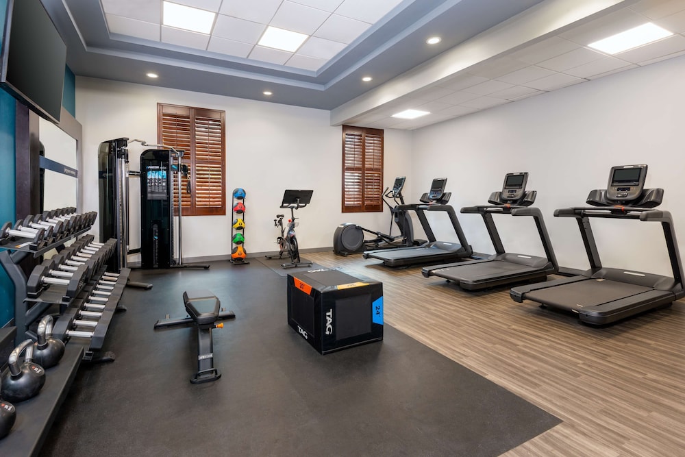 Hampton Inn Savannah Historic District - photo 35