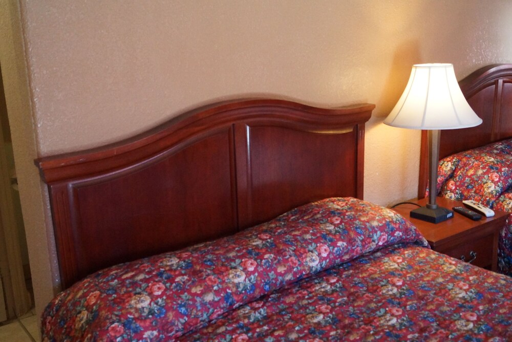 White Mountain Motel - photo 7
