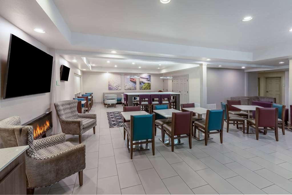 La Quinta Inn & Suites by Wyndham Rockwall - photo 35