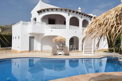 Villa Mellizo — 4-Star Luxury Hotel in El Campello, Spain