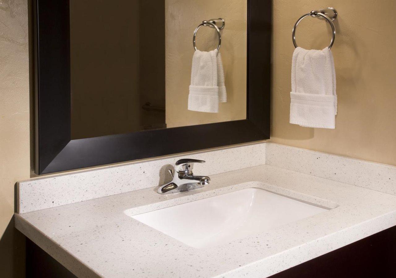 Red Lion Inn & Suites Federal Way - photo 14
