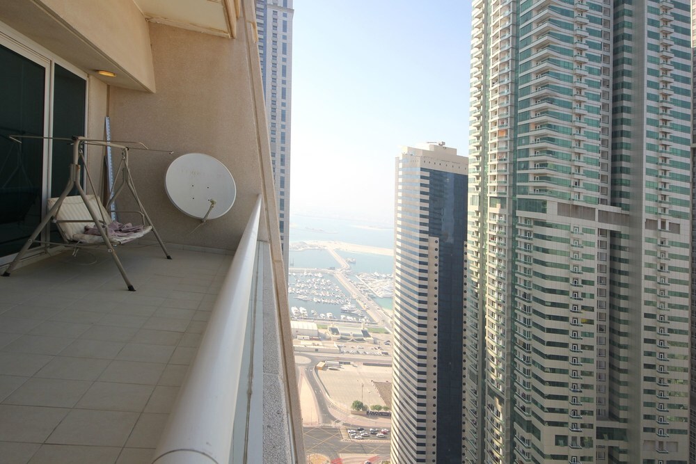 2 BR Apartment Ocean Heights MSG 8736 — 5-Star Luxury Hotel in Dubai, United Arab Emirates