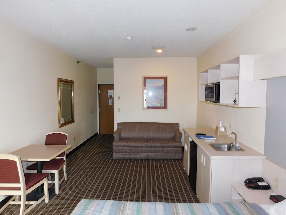 Travelodge by Wyndham Chadron - photo 12