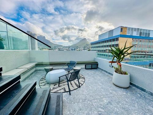 Tokyo Studio with Balcony Book 4 & Get 5th Night FREE