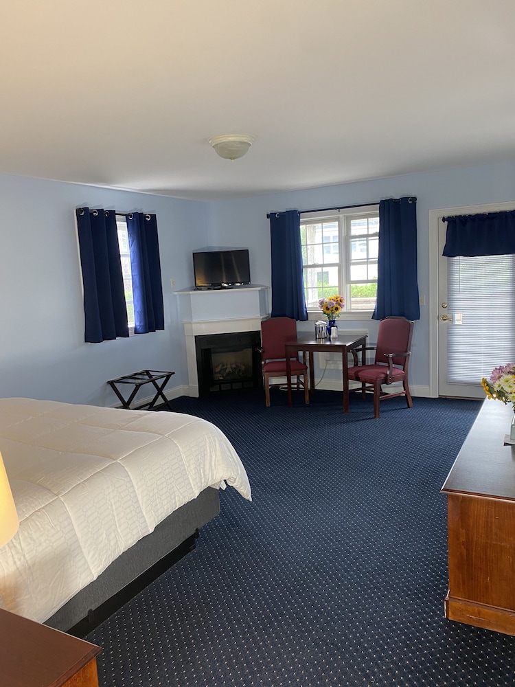 The Taber Inne & Suites - photo 11