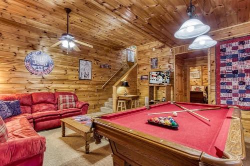 Escape From Reality by Avada Properties - last minute hotel in Pigeon Forge