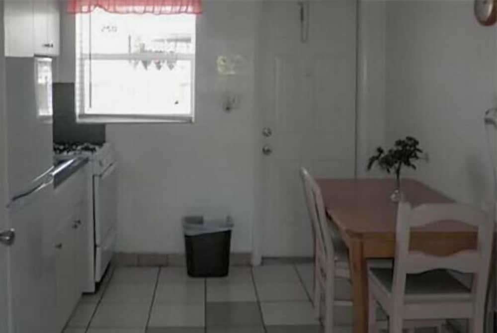 Richard's Motel Extended Stay - photo 53