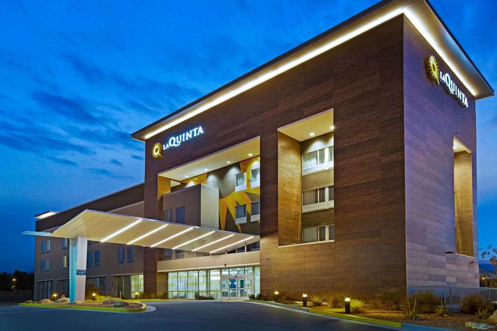 La Quinta Inn & Suites by Wyndham Page at Lake Powell - photo 8