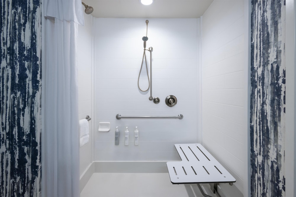 Home2 Suites by Hilton Greenville Downtown - photo 16