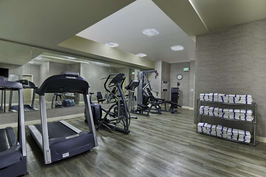 Oxford Suites Silverdale - photo 20