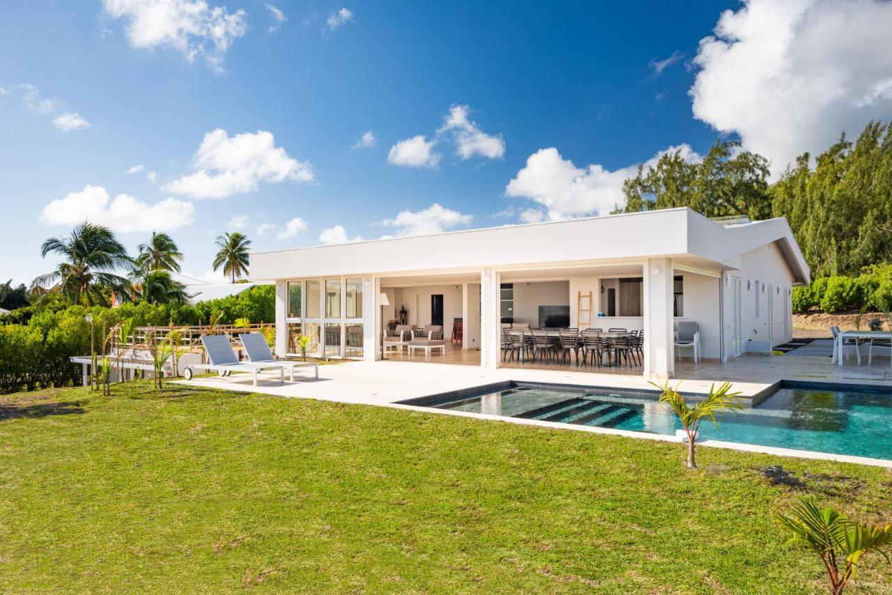 Villa Pétronille piscine privée vue mer Le François — 4-Star Luxury Hotel in Le Francois, Martinique