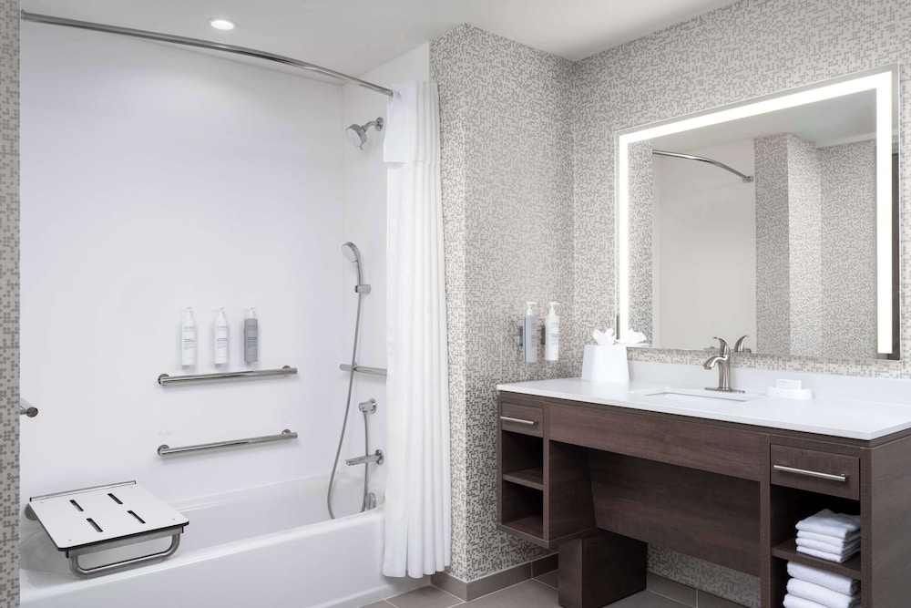 Home2 Suites by Hilton Winter Haven - photo 17