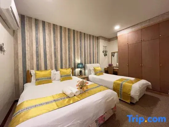 Muji style Riverbank suites level 10 — 4-Star Luxury Hotel in Kuching, Malaysia