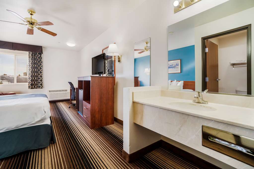 Americas Best Value Inn Green River - photo 22