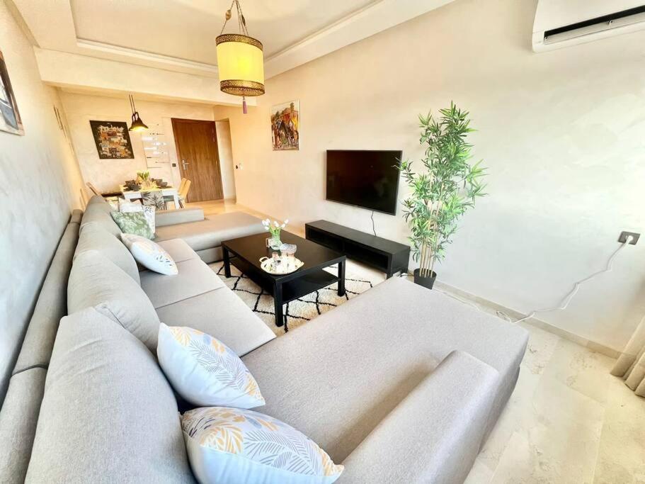 Cozy&Elegant apartment pool city center Gueliz — 4-Star Luxury Hotel in Marrakesh, Morocco