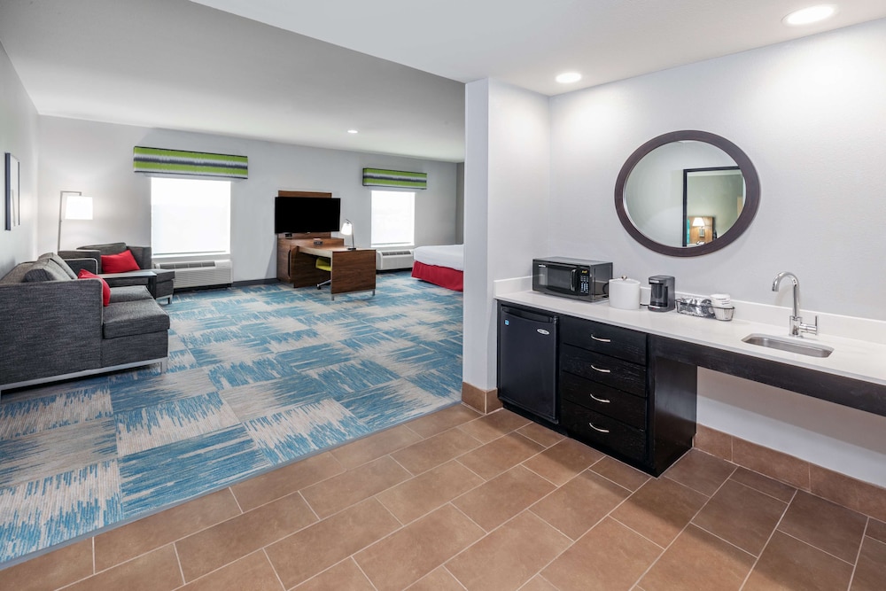 Hampton Inn & Suites Houston Heights I 10 - photo 17