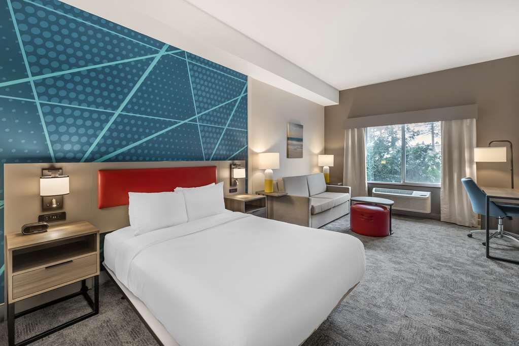 Comfort Suites Redmond Airport - photo 18
