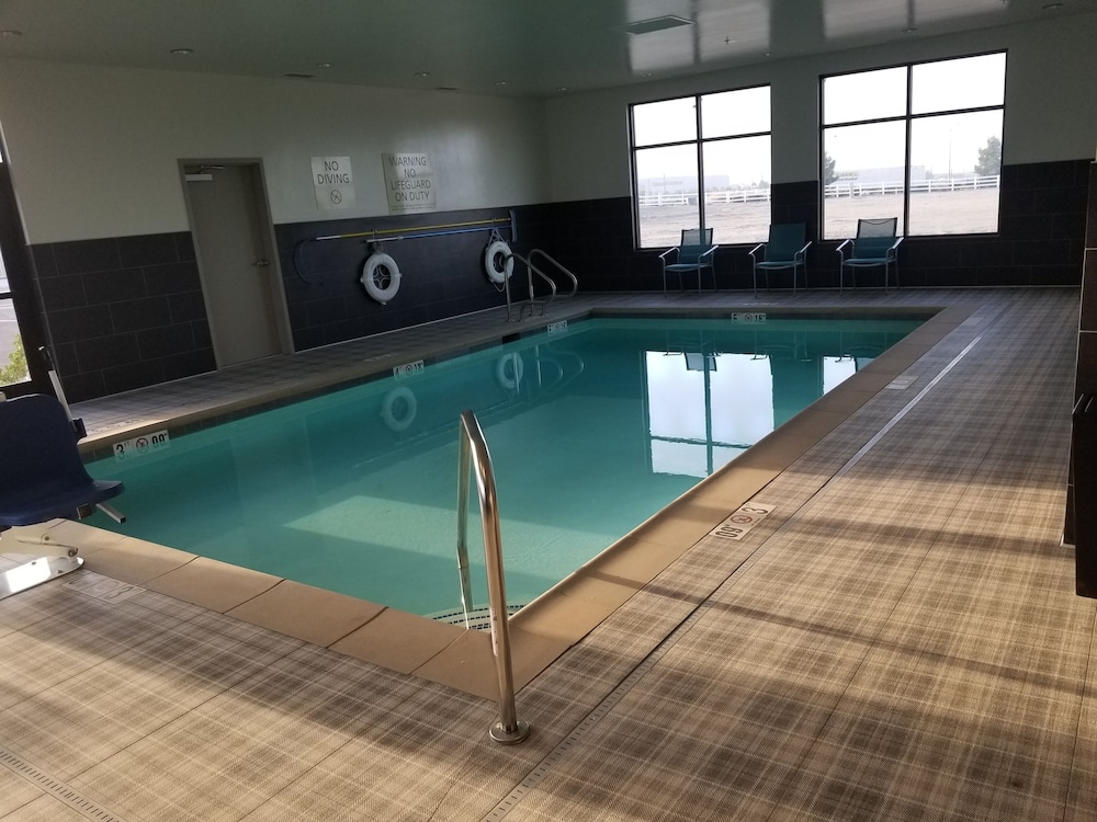 Hampton Inn Arvin Tejon Ranch - photo 29