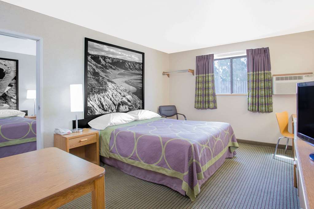 Super 8 by Wyndham Havre - photo 13