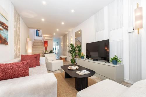 Casa Bella — 4-Star Luxury Hotel in Faro, Portugal