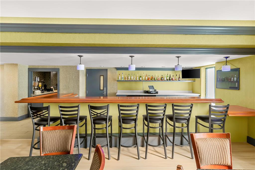 Clarion Inn Cranberry Township - photo 42