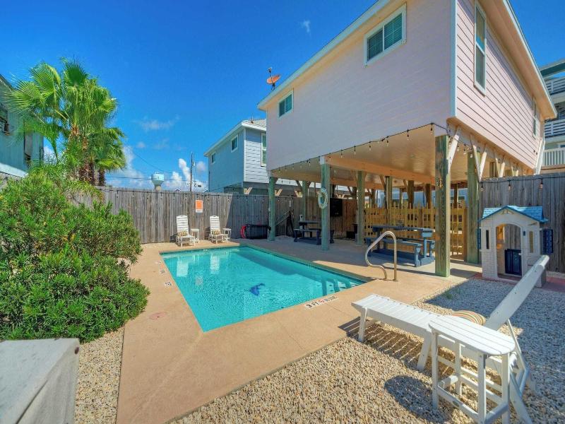Salty Peach by Avantstay Private Pool New Decor - photo 32