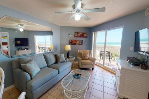 403 Surf Beach Resort - last minute hotel in Saint Pete Beach