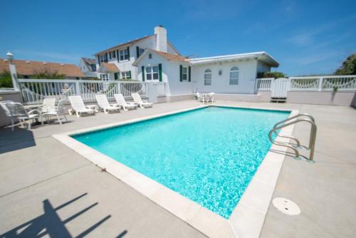 A Shore Thing Southern Shoes Oceanfront Dune Top Deck w Ocean View Pool Hot Tub - photo 44