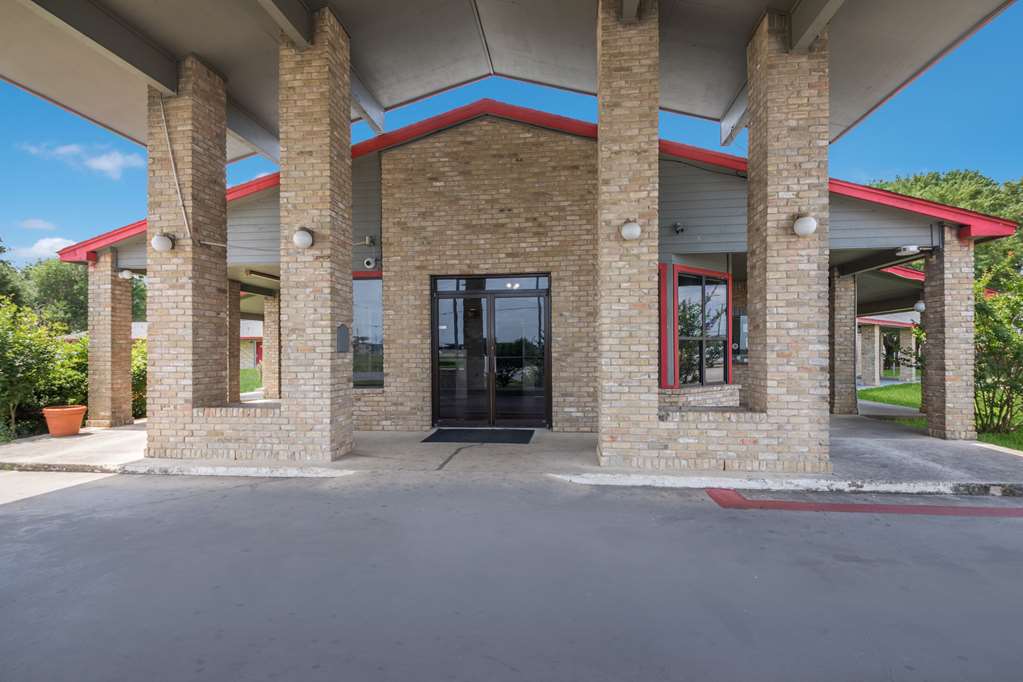 Americas Best Value Inn Lockhart TX - featured photo