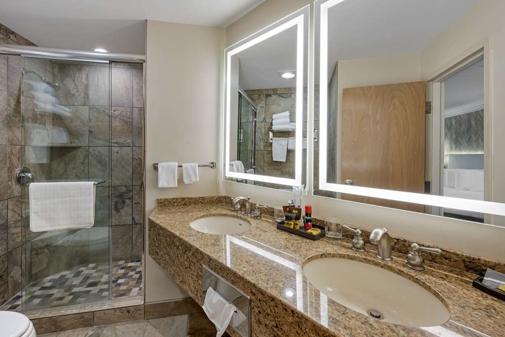 Best Western Plus Kootenai River Inn Casino & Spa - photo 32