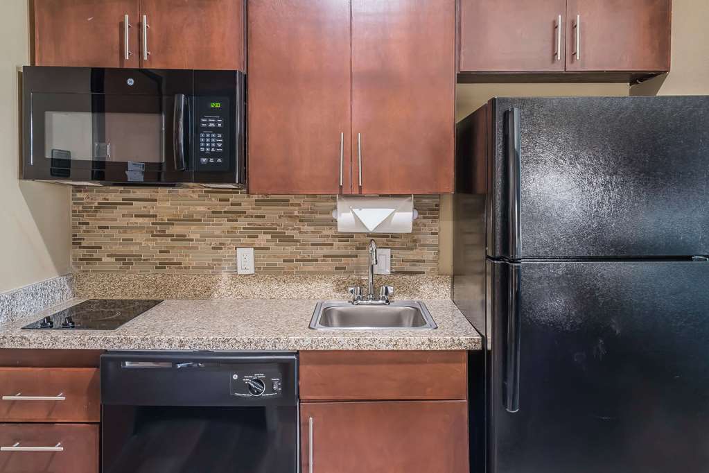 MainStay Suites Edinburg South - photo 14