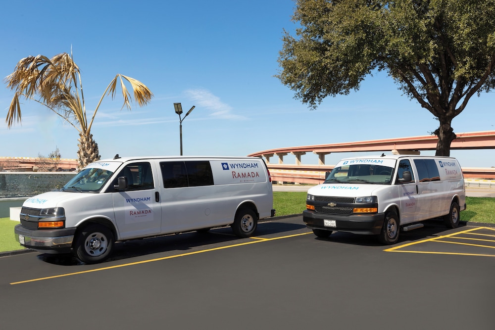 Ramada by Wyndham DFW Airport - photo 23