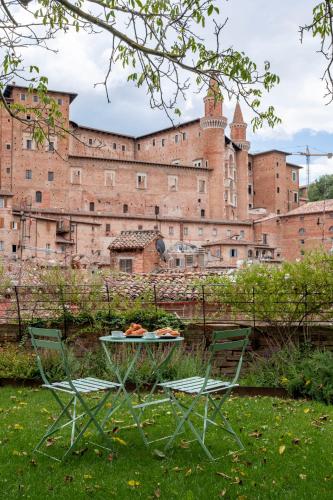 Urbino Apartment Torricini View — 4-Star Luxury Hotel in Urbino, Italy