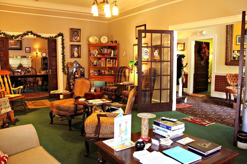 The Inn of the Patriots - photo 2