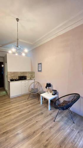Art Apartment in Kala Tbilisi Historic District