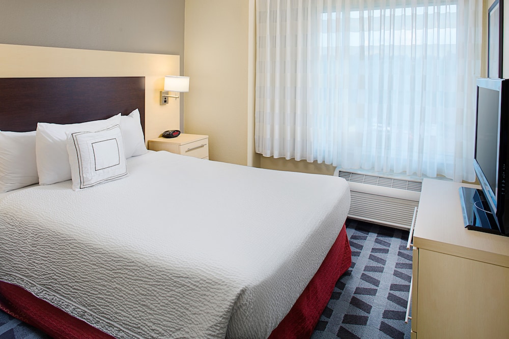 TownePlace Suites by Marriott Fayetteville North - photo 4