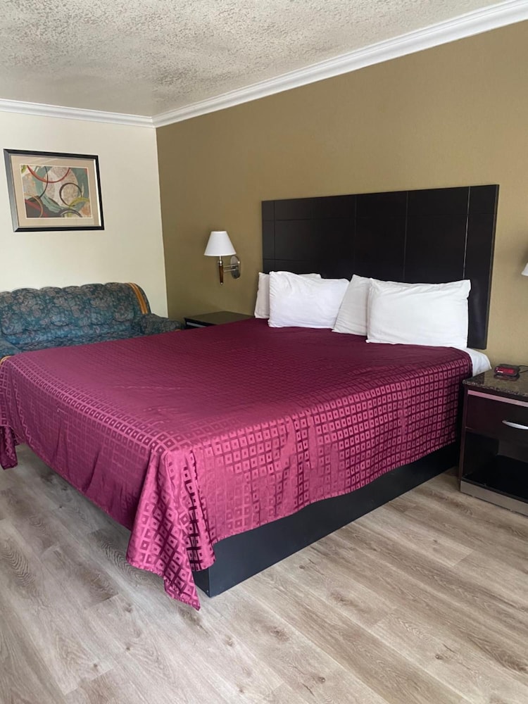 Atascadero Inn - photo 14