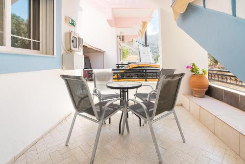 Olympus Tilos Apt double A2 — 4-Star Luxury Hotel in Livadeia, Greece