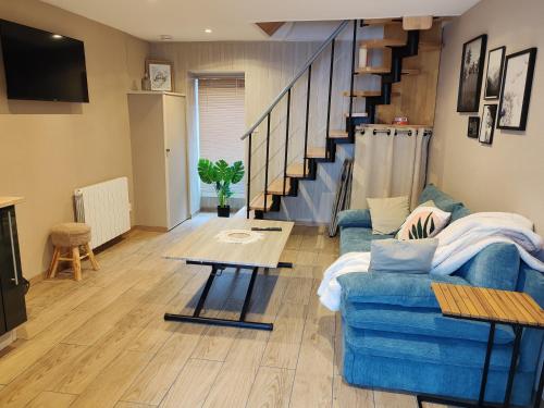 Maisonnetteau36 Centre Parking Cosy in Angouleme, France