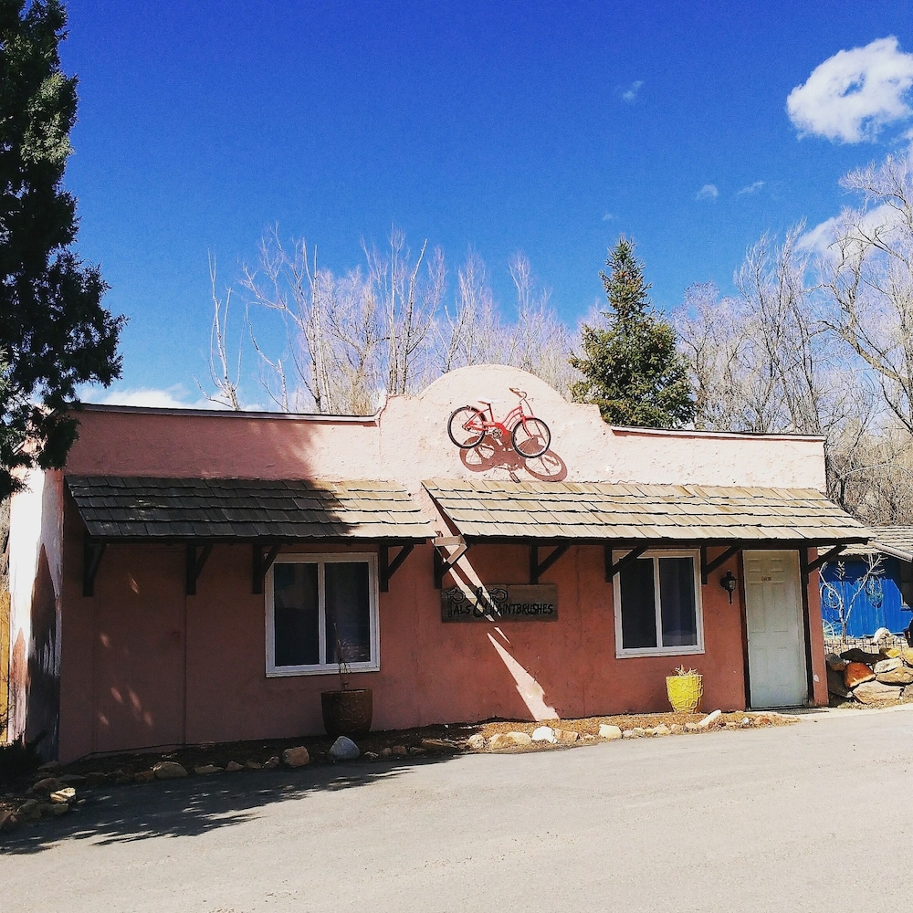 Buffalo Lodge Bicycle Resort - photo 210