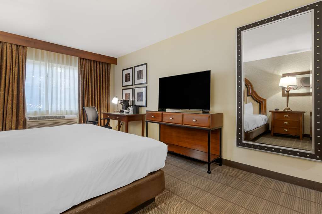 Best Western Plus Boomtown Casino Hotel - photo 21
