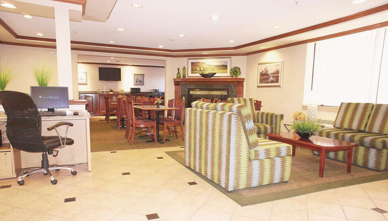 La Quinta Inn Milwaukee West Brookfield - photo 6