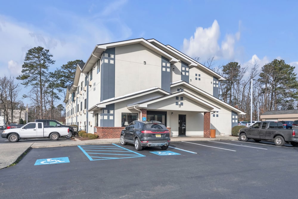 City Center Inn by OYO I 64 Newport News - photo 34