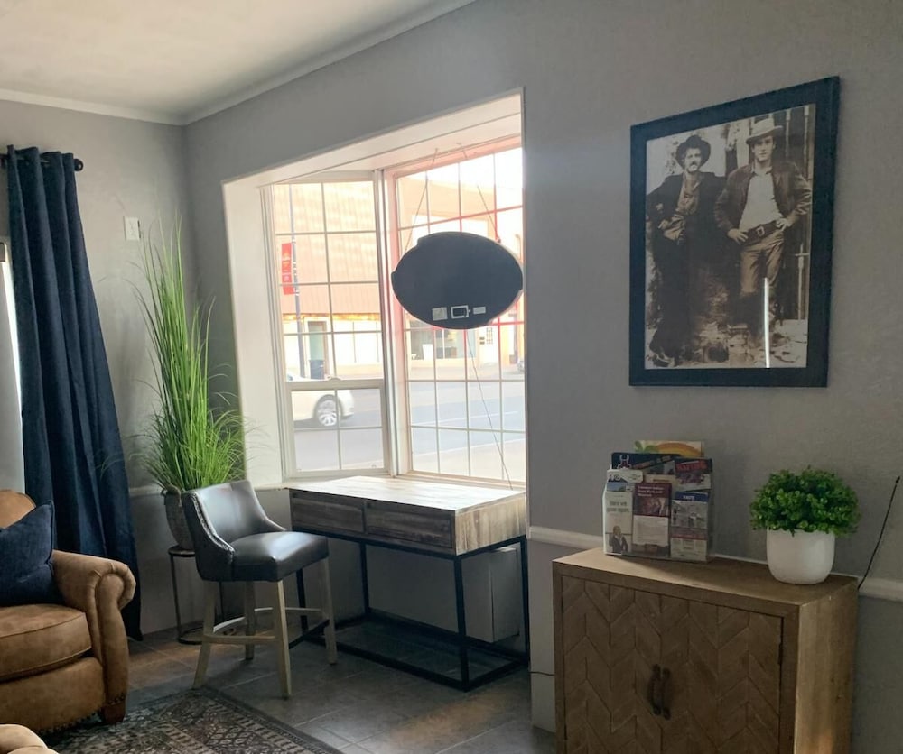 Nights Inn - photo 3