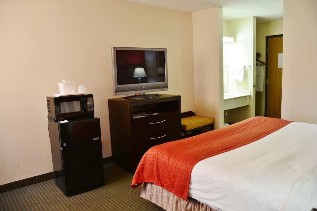 Country Hearth Inn & Suites Kenton - photo 12