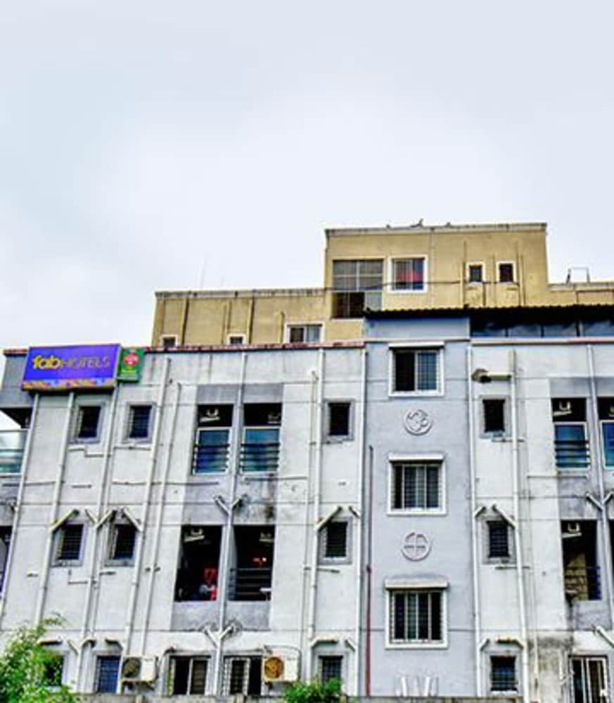 Fabhotel Srh - last minute hotel in Pune