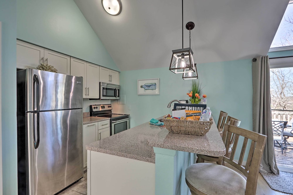Peaceful Osage Beach Escape w Resort Perks - photo 7