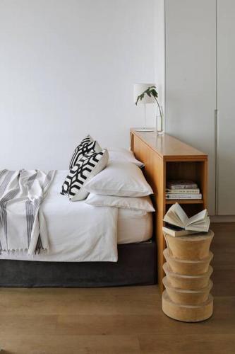 Unique Studio Apartment Number 4704